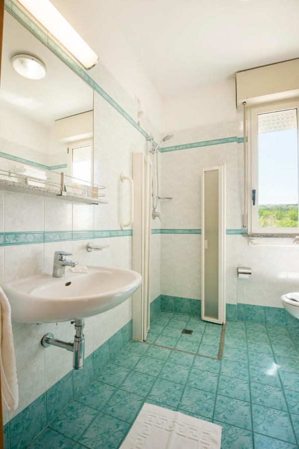 Hotel Residence Imperial Misano Adriatico Eksteriør bilde